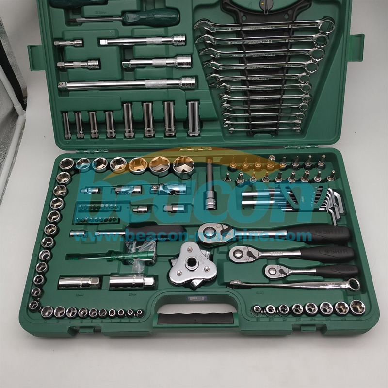 122PCS Car Repairing Hand Tool Kit