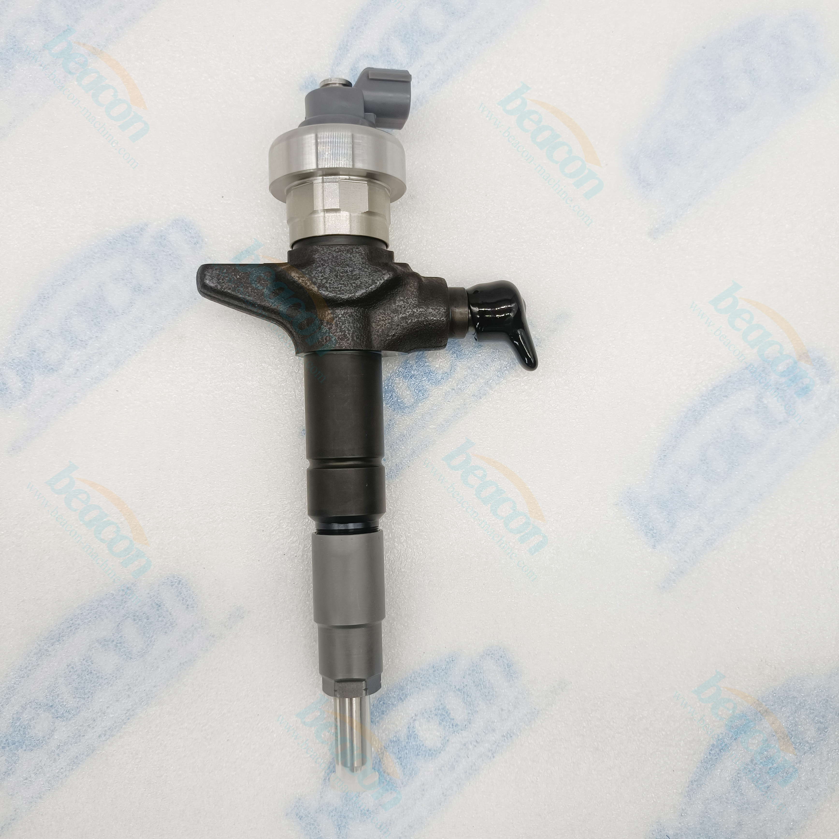  Common Rail Diesel Fuel Injector 095000-6980 8-98011604-1 8-98011604-5 Fuel Inyector Assembly 